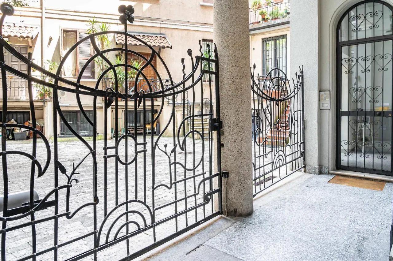 Easylife - Raffinato Ed Elegante In Porta Venezia Lejlighed Milano 0*,  Italien